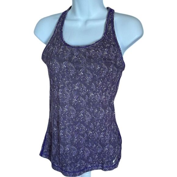 Nike Dri-Fit Slim Fit Top! sports Bra, Size Medium - Picture 1 of 4